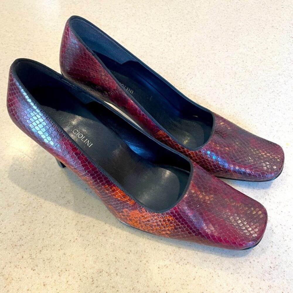 Enzo Angiolini Red Faux skin 3.5” heels, Sz 7.5M